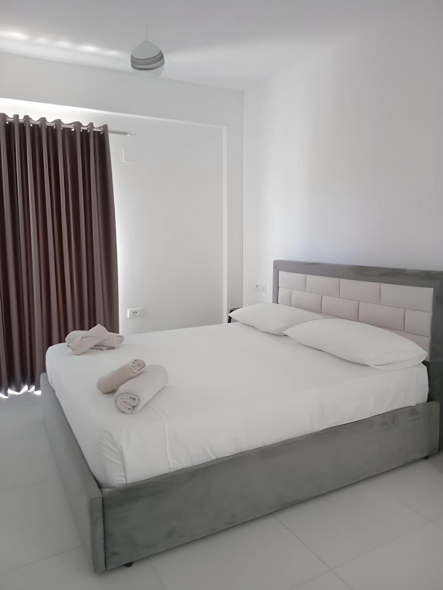 Ida Apartments Sarandë Exterior foto